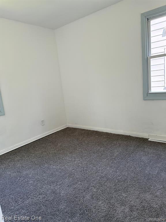 6365 LONGACRE Street, Detroit, MI 48228 — Photo 8