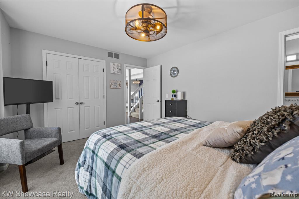 4687 Fairway Court, Waterford, MI 48328 — Photo 20