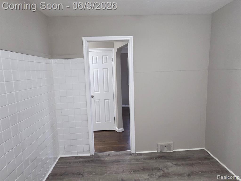 15039 Eastburn Street, Detroit, MI 48205 — Photo 9