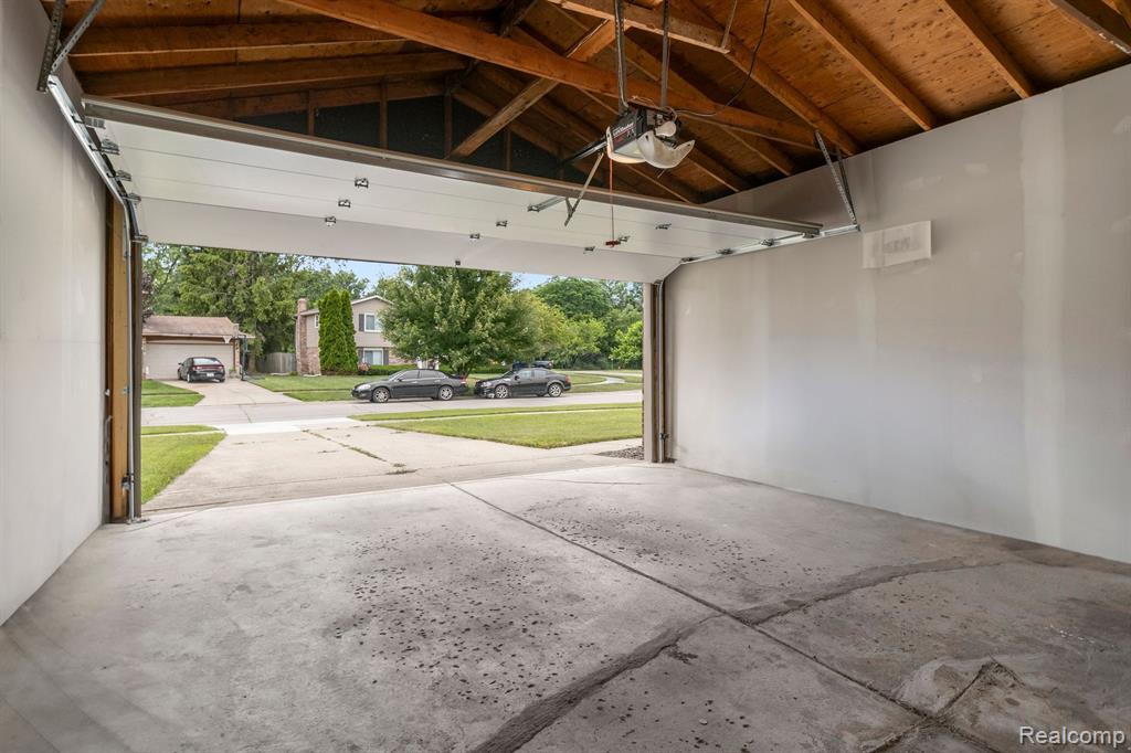 1670 WILLARD Drive, Canton, MI 48187 — Photo 30
