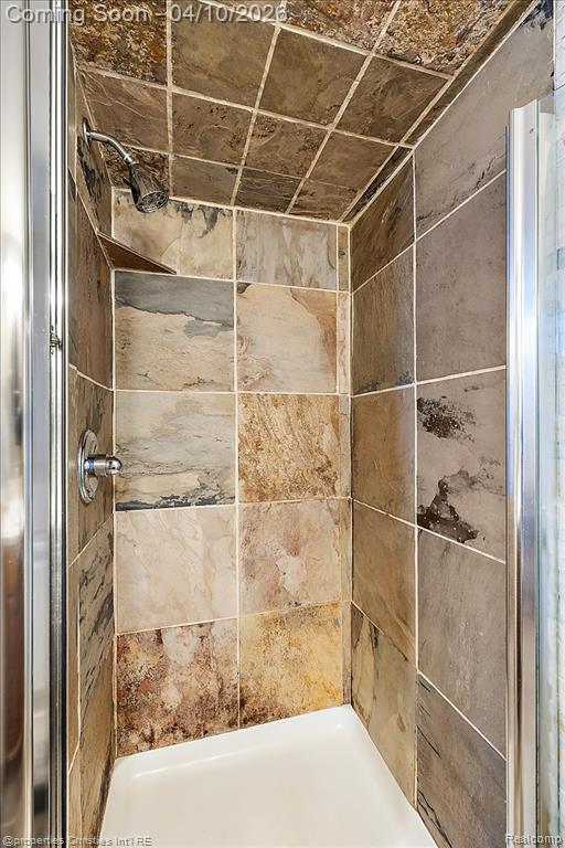 8441 Northfield Boulevard, Oak Park, MI 48237 — Photo 32