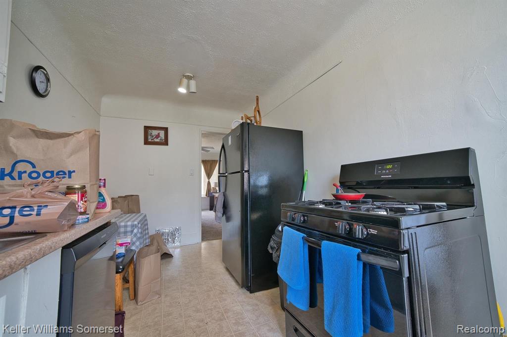 51 SPOKANE Drive, Pontiac, MI 48341 — Photo 46