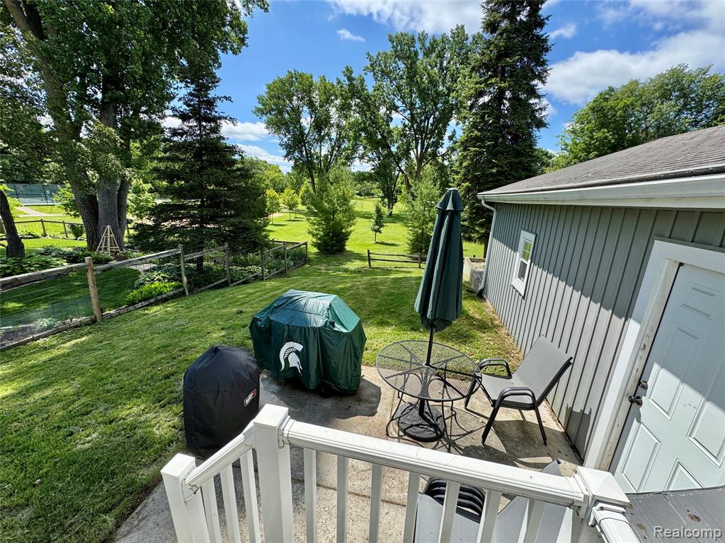 5934 Montebello Avenue, Haslett, MI 48840 — Photo 30