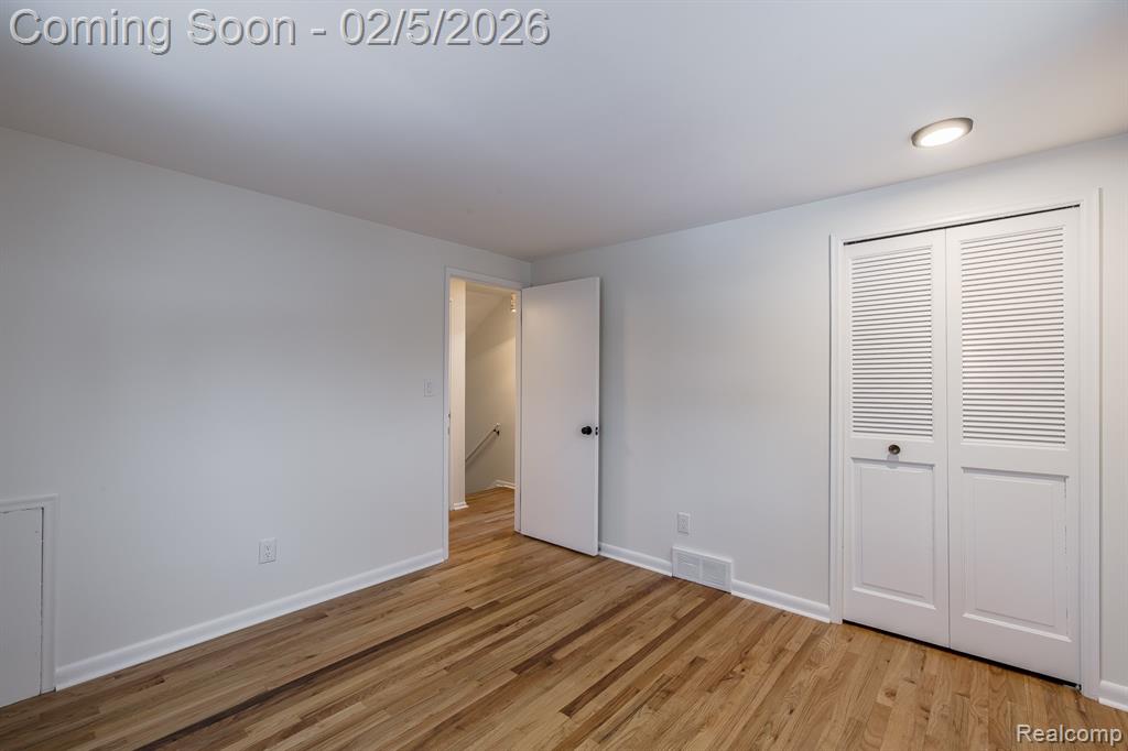 21123 Laurelwood Street, Farmington, MI 48336 — Photo 24
