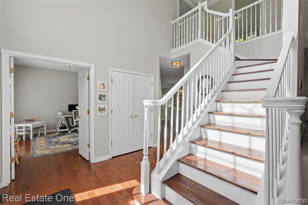 5097 Birkdale Drive, Commerce Twp, MI 48382 — Photo 5