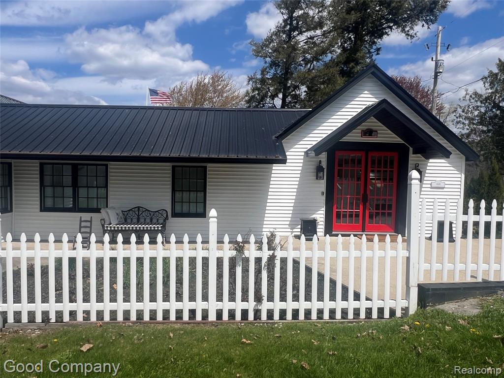 1849 E Pratt Lake Road, Gladwin, MI 48624 — Photo 3