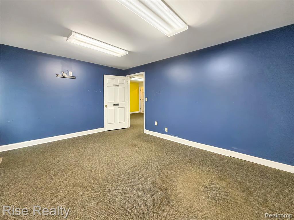 2447 E Judd Road, Burton, MI 48529 — Photo 9