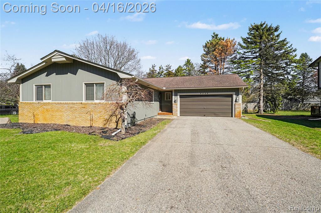 5238 Kristi Lane, Commerce Twp, MI 48382 — Photo 2