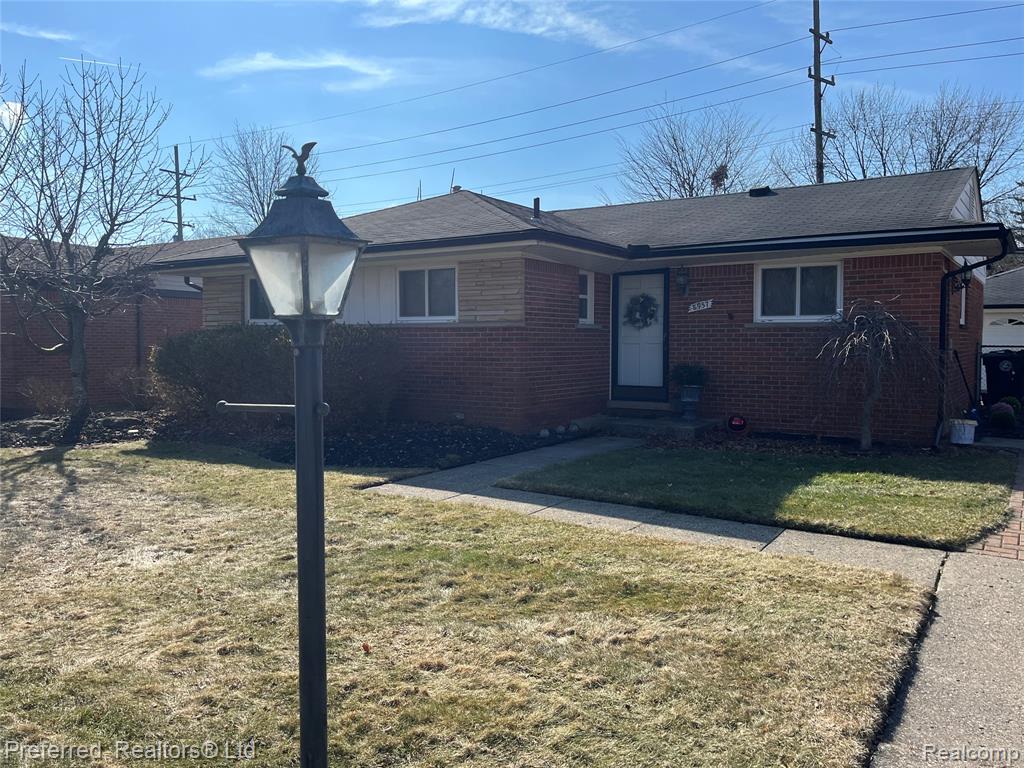 8957 Crown Street, Livonia, MI 48150 — Photo 2
