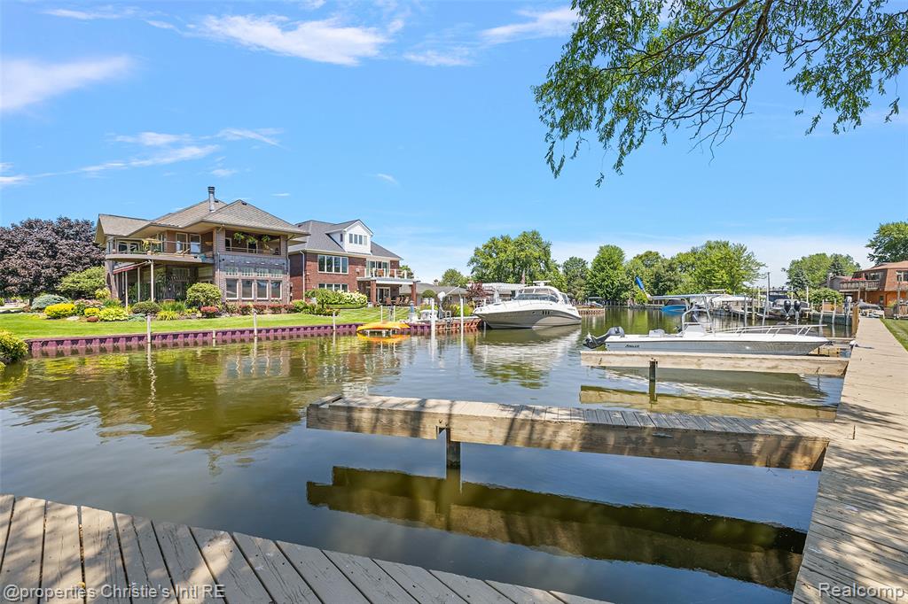 37337 LAKESHORE Drive, Harrison Township, MI — Photo 7