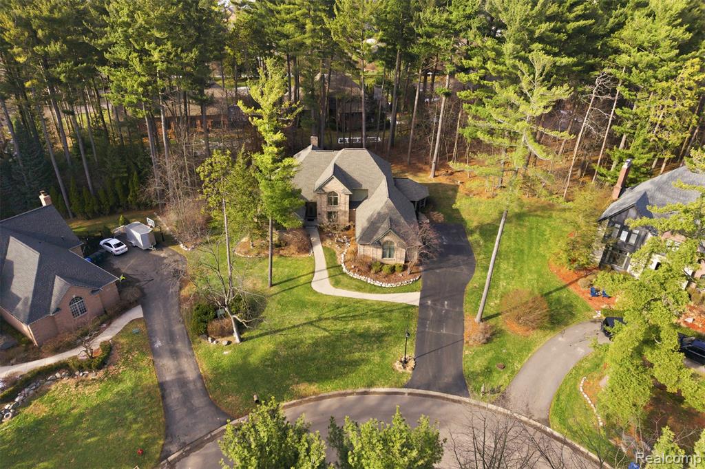 5306 Hidden Pines Court, Brighton, MI 48116 — Photo 42