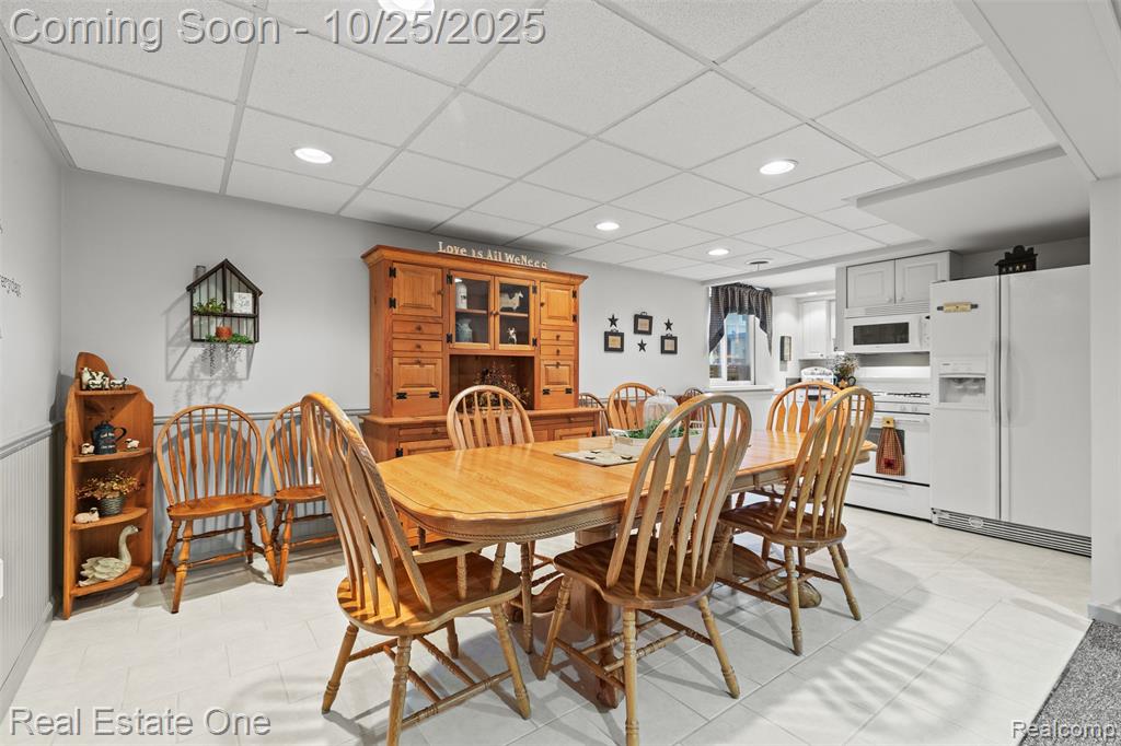 5580 Elmhurst Drive, Trenton, MI 48183 — Photo 28