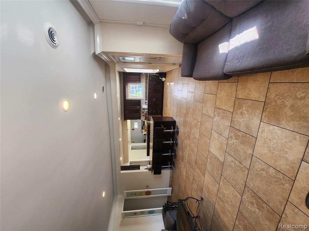 6878 Drexel Street, Dearborn Heights, MI 48127 — Photo 6