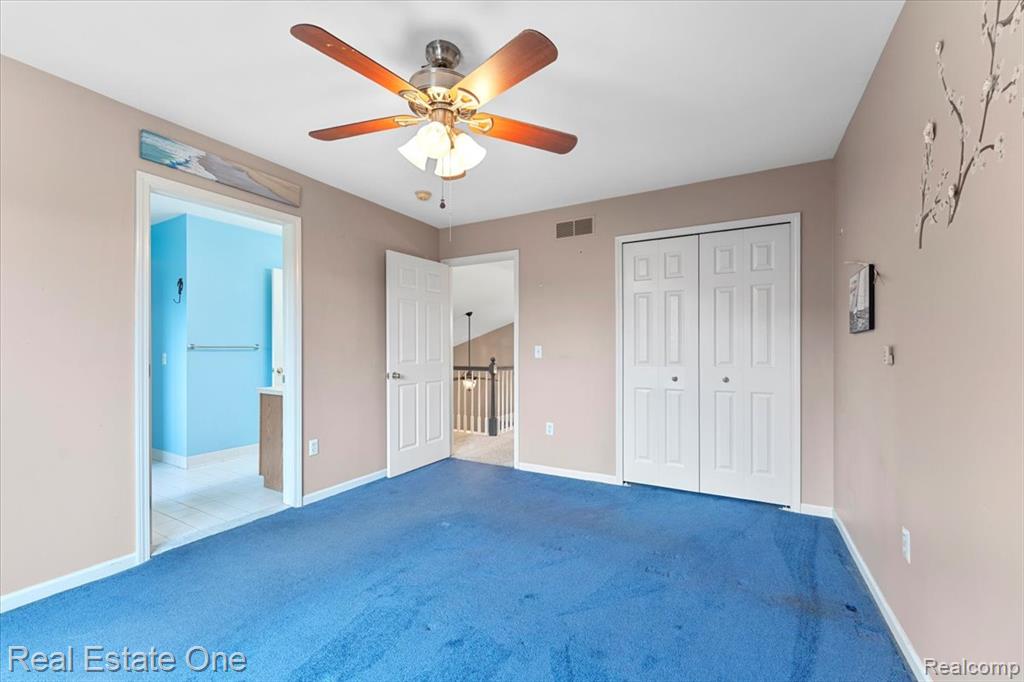30026 Huron Meadows Drive, Rockwood, MI — Photo 33