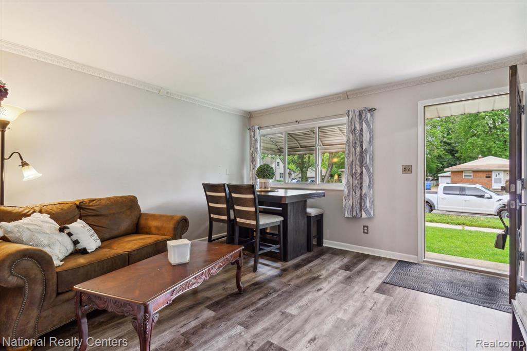 4458 Harding Street, Dearborn Heights, MI 48125 — Photo 12