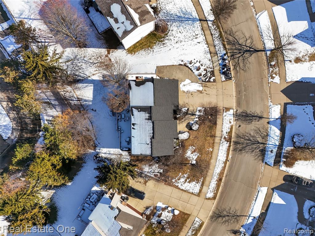 564 Dorchester Way, Milford, MI 48381 — Photo 62