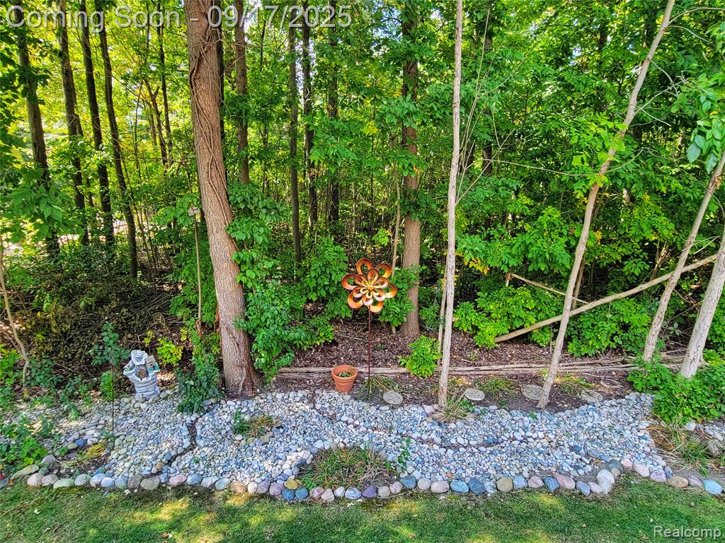 5566 Elmhurst Drive, Trenton, MI 48183 — Photo 44