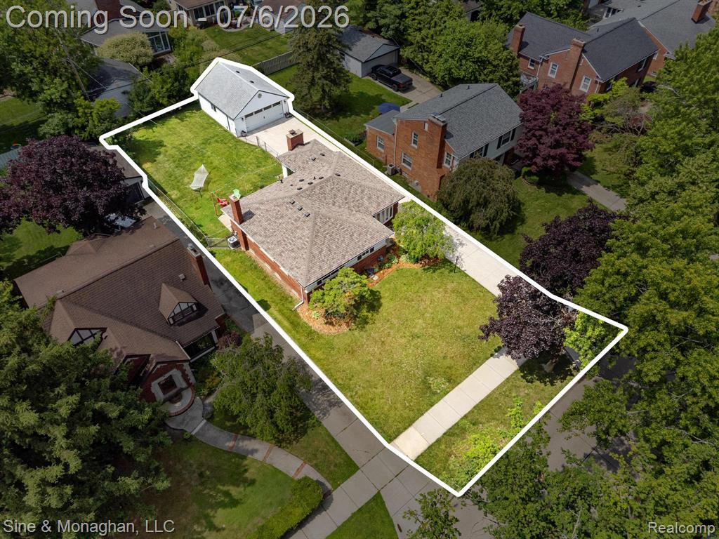 977 ROSLYN Road, Grosse Pointe Woods, MI 48236 — Photo 49