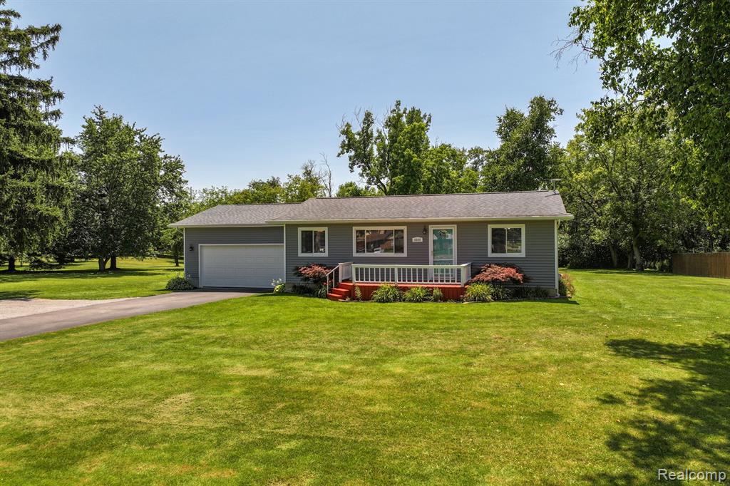 8406 E LIPPINCOTT Boulevard, Davison, MI 48423 — Photo 3