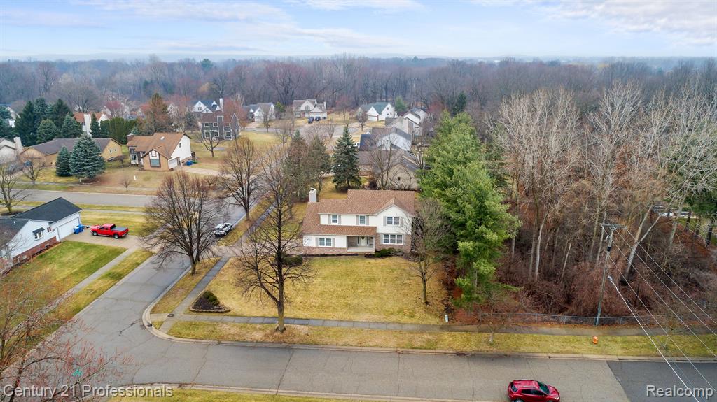 7594 Woodside Place, Waterford, MI 48327 — Photo 3
