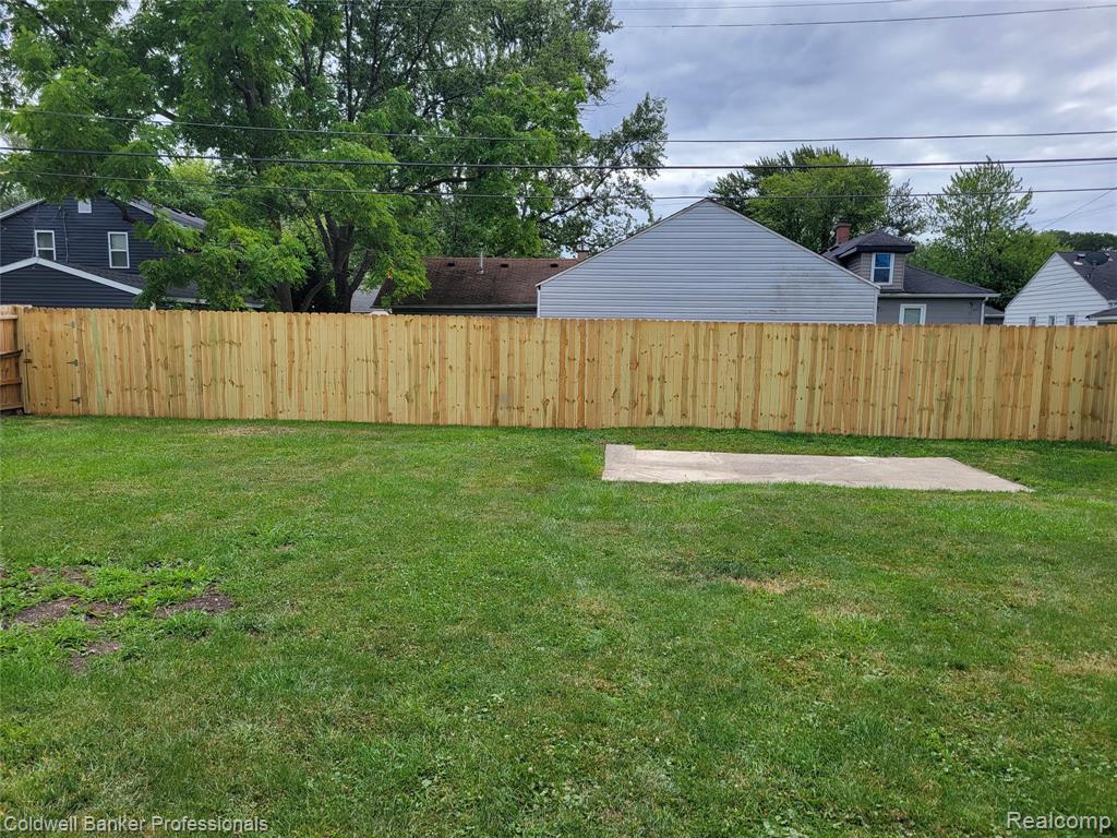 8222 Hupp Avenue, Warren, MI 48089 — Photo 24