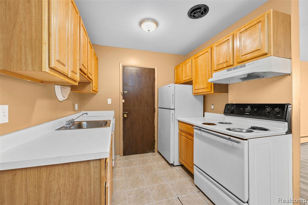 6015 Southfield, Detroit, MI 48228 — Photo 12