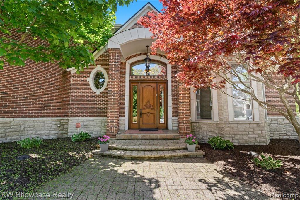 4563 HAVERHILL, Commerce Twp, MI 48382 — Photo 4