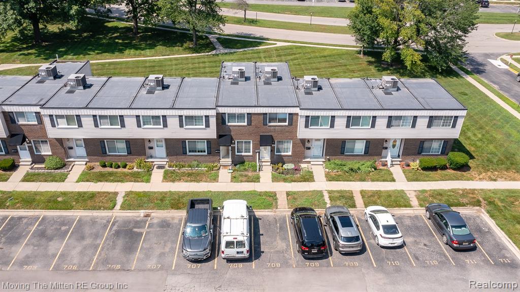 709 Estrada Drive, Belleville, MI 48111 — Photo 24