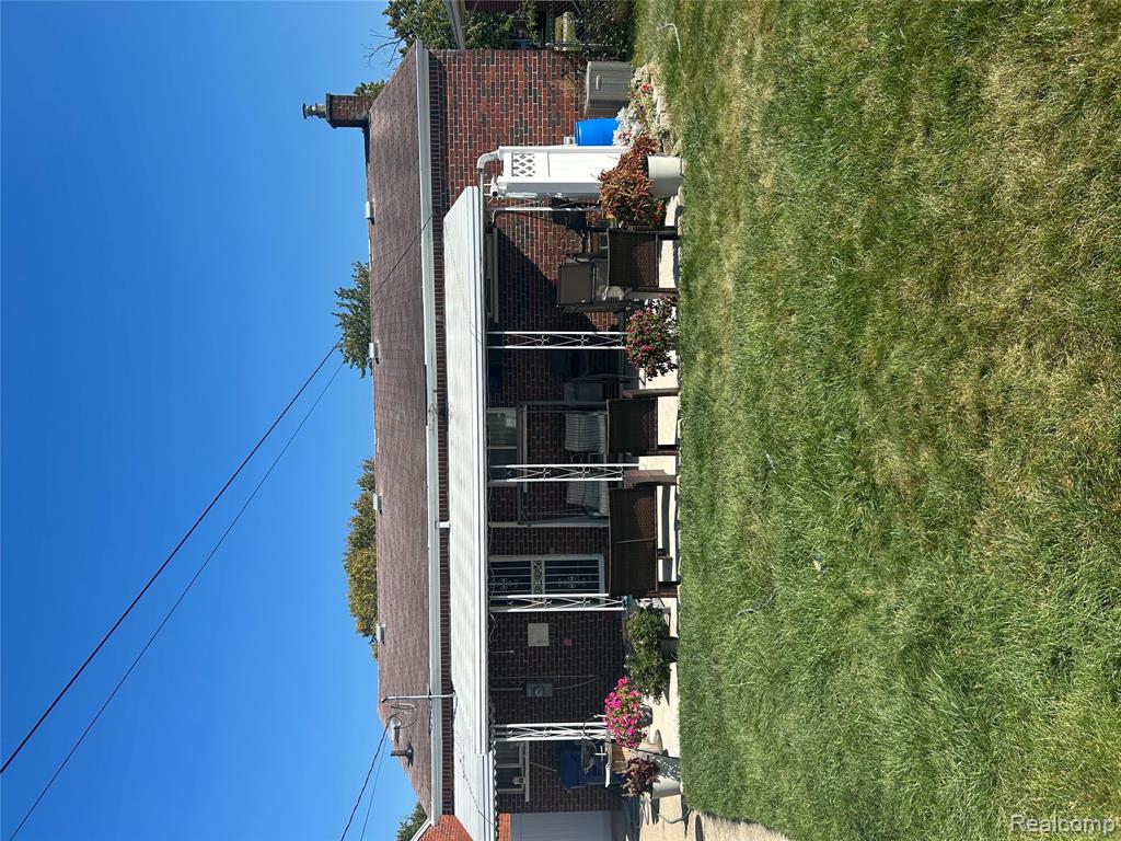 9325 APPLETON, Redford, MI 48239 — Photo 10