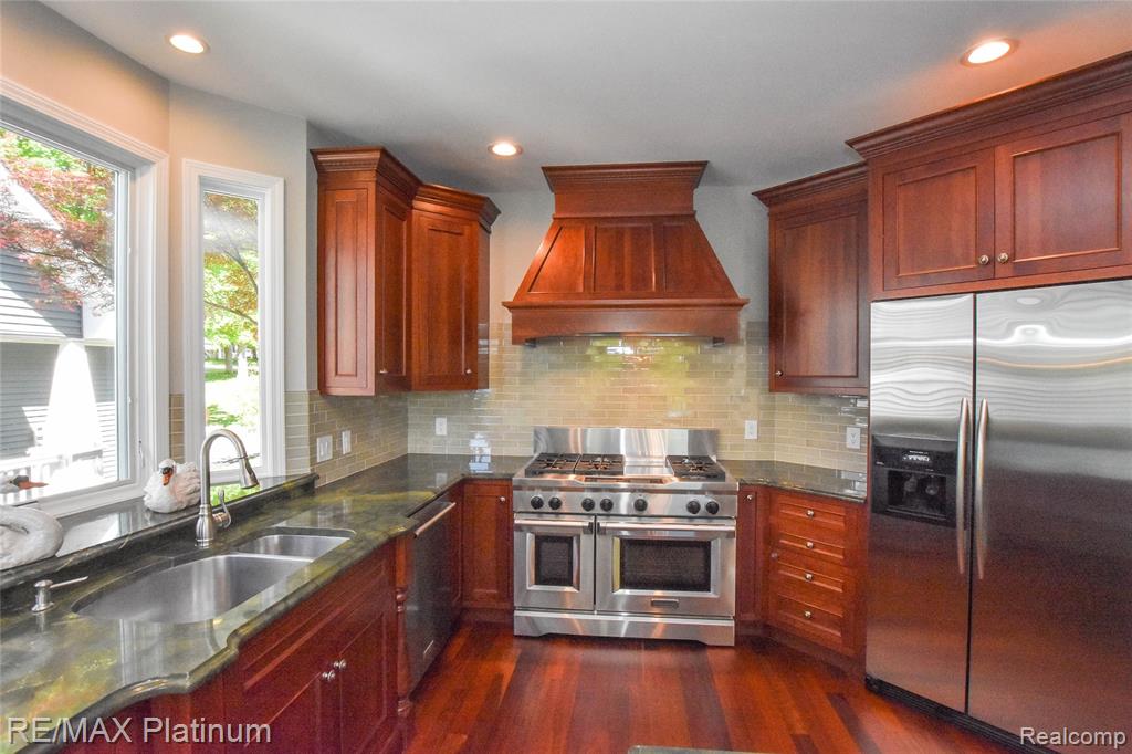 841 HURLEY Drive, Howell, MI 48843 — Photo 34
