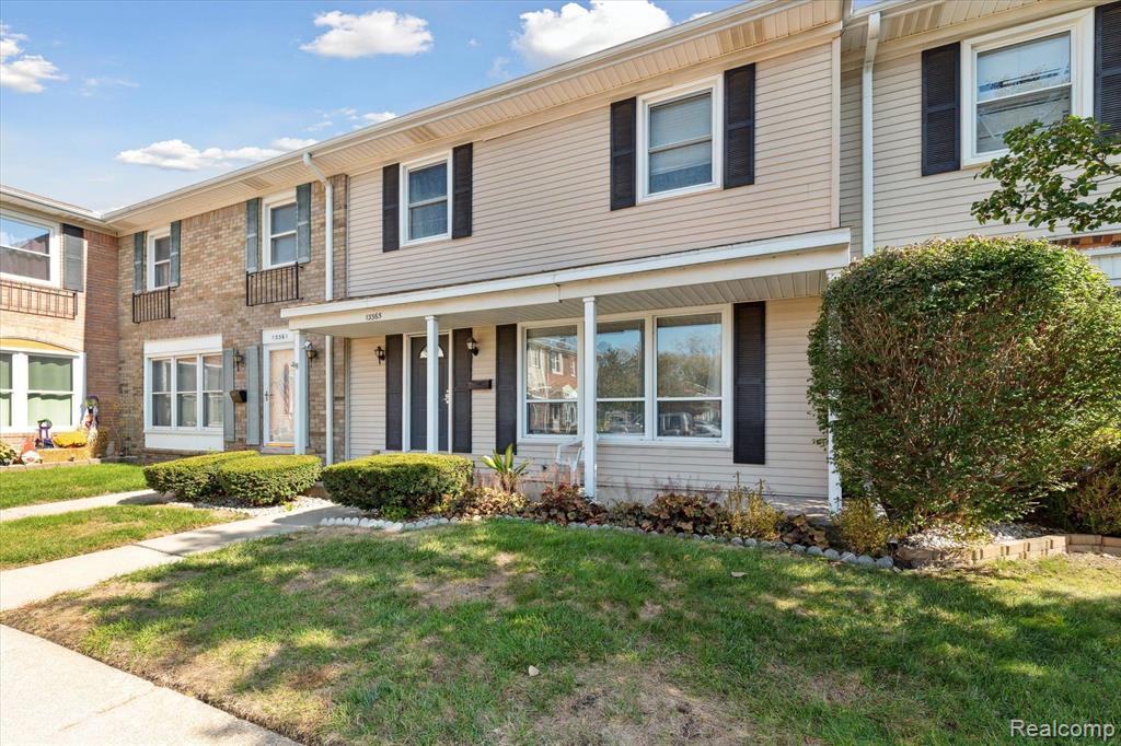 13365 LAKE POINT Boulevard, Belleville, MI 48111 — Photo 4