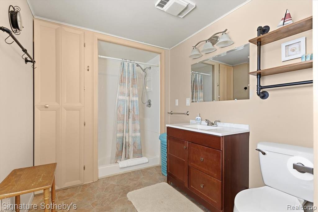 6997 Lakeshore Road, Lexington, MI 48450 — Photo 25