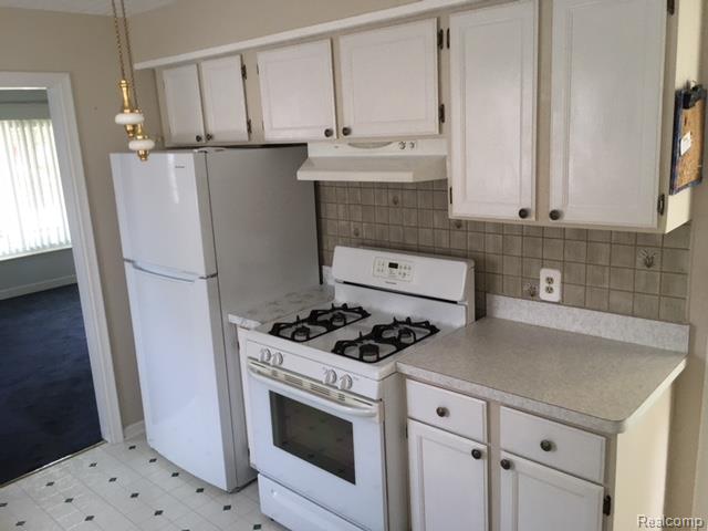 720 Mapleknoll Avenue, Madison Heights, MI 48071 — Photo 6