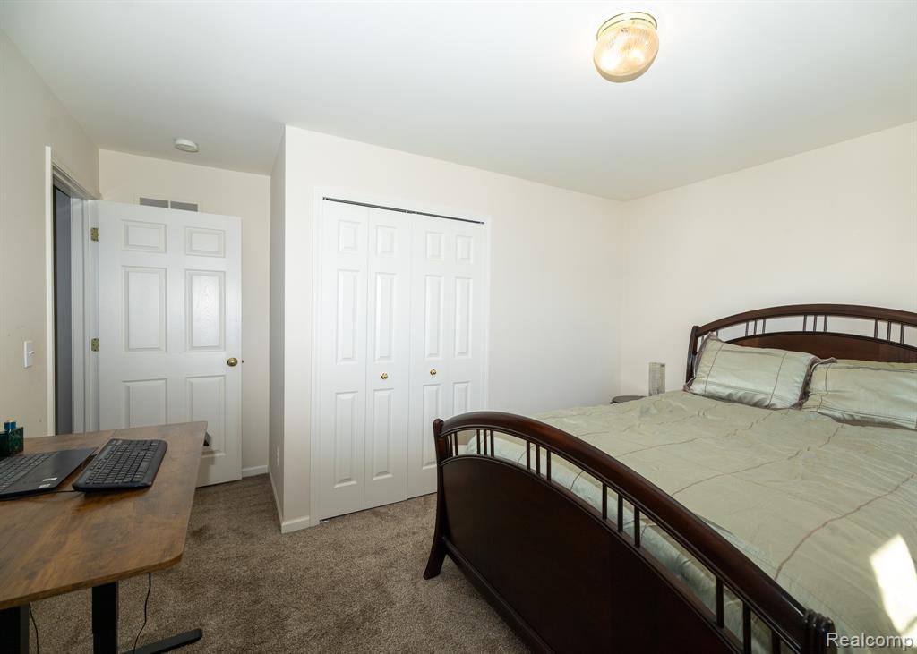 5731 Bingham Drive, Commerce Twp, MI 48382 — Photo 32