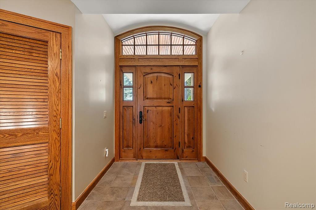 801 Seven Oaks Lane, Oxford, MI 48371 — Photo 9