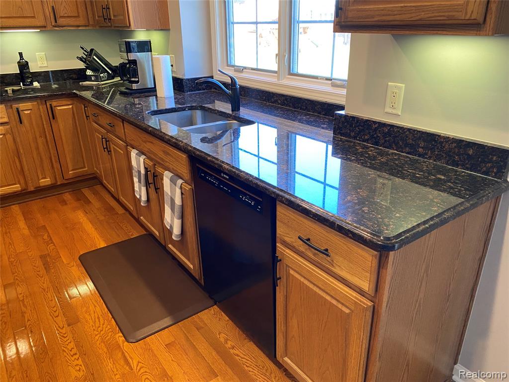 721 Enchantment Drive, Rochester Hills, MI 48307 — Photo 14