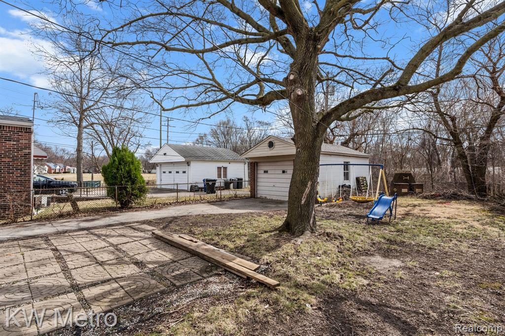 9827 APPLETON, Redford, MI 48239 — Photo 6