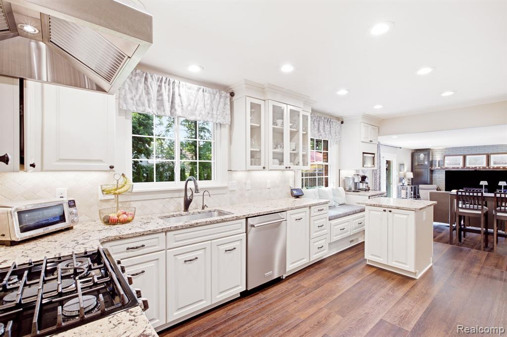 3034 Monticello Drive, Port Huron, MI 48060 — Photo 12