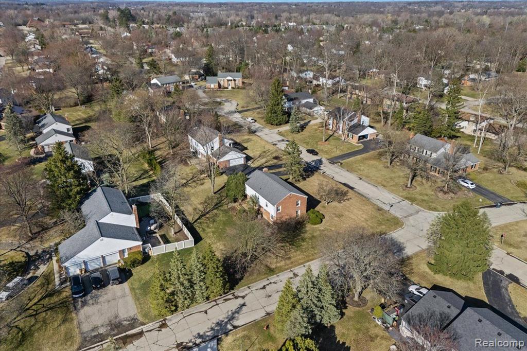 5888 RED COAT Lane, West Bloomfield, MI — Photo 41