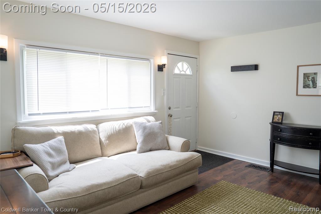 4070 Lanette Drive, Waterford, MI 48328 — Photo 5