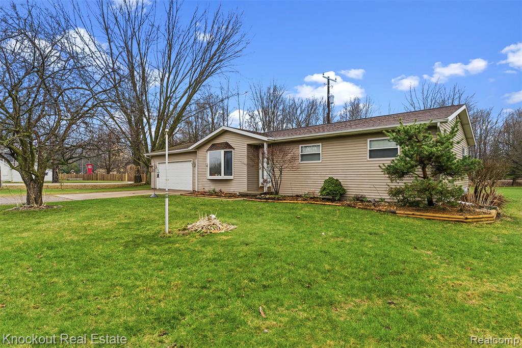 6256 State Road, Vassar, MI 48768 — Photo 2