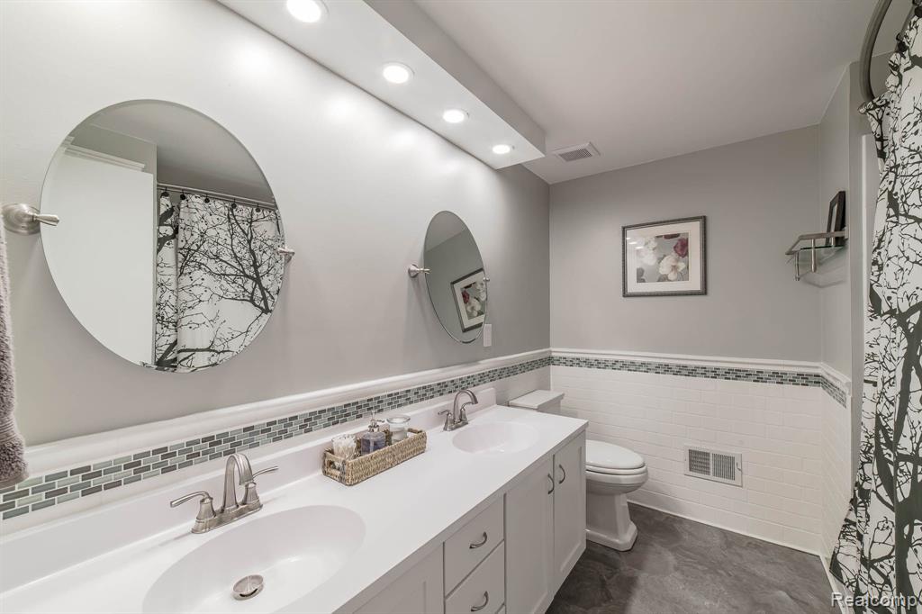 55146 PARK Place, New Hudson, MI 48165 — Photo 45