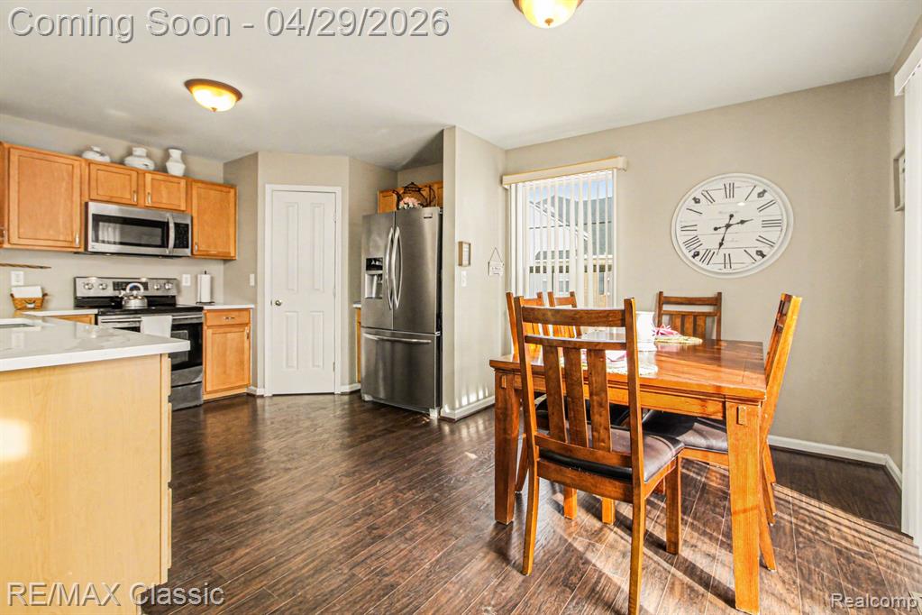 47616 Pembroke Drive, 97, Canton, MI 48188 — Photo 12