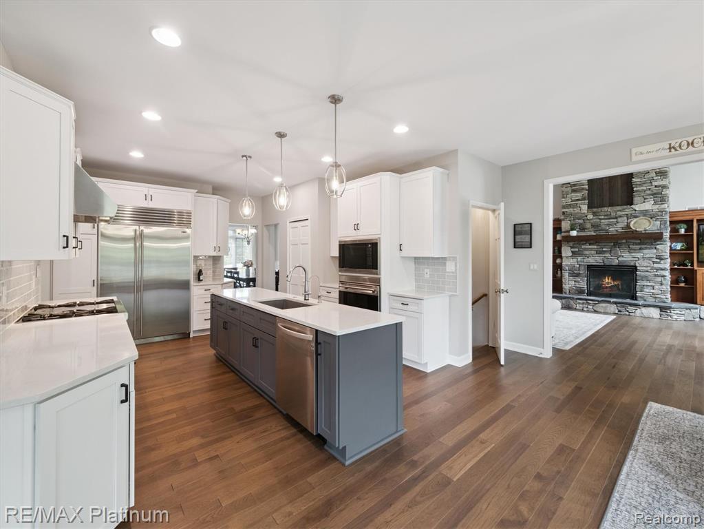9071 Thornapple Drive, Pinckney, MI 48169 — Photo 15