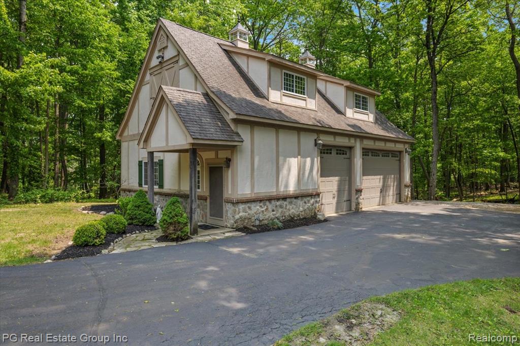 2536 ADDISON HILLS Court, Oxford, MI 48370 — Photo 10