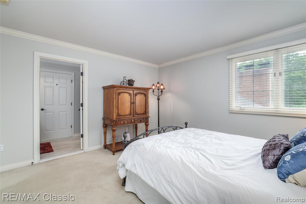 18438 Clairmont Circle E, Northville, MI 48168 — Photo 51