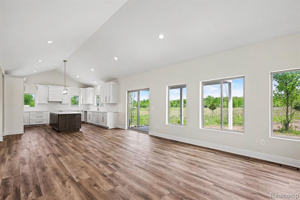 57560 Omo Road, Ray, MI — Photo 10