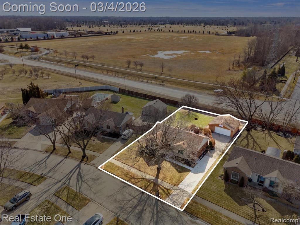 41146 Justin Drive, Clinton Twp, MI 48038 — Photo 4