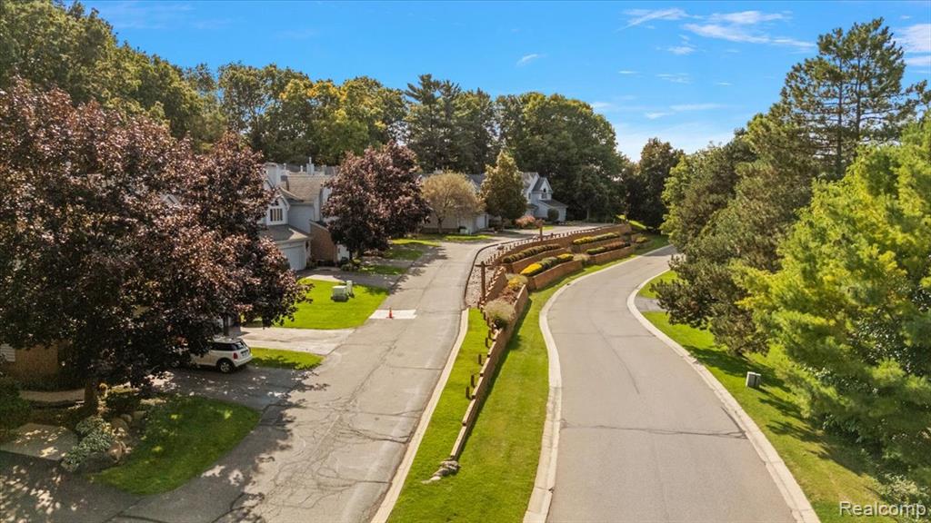6583 RIDGEVIEW Drive, Clarkston, MI — Photo 57