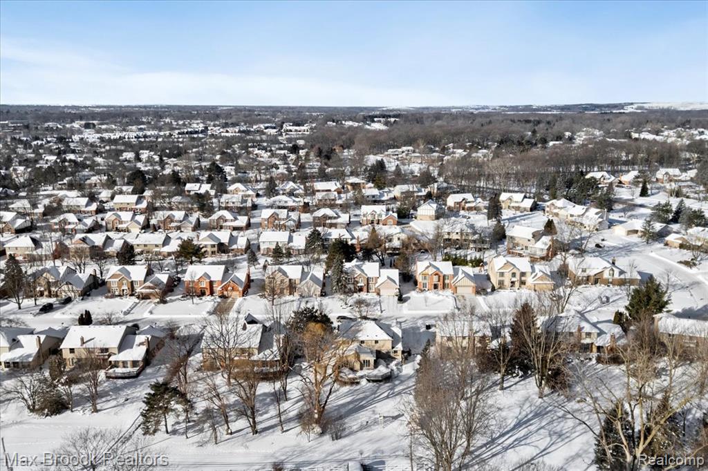 412 Shellbourne Drive, Rochester Hills, MI 48309 — Photo 51